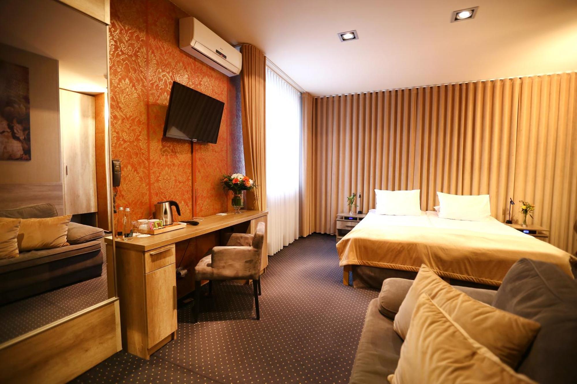 Hotel Forma Piła Eksteriør billede